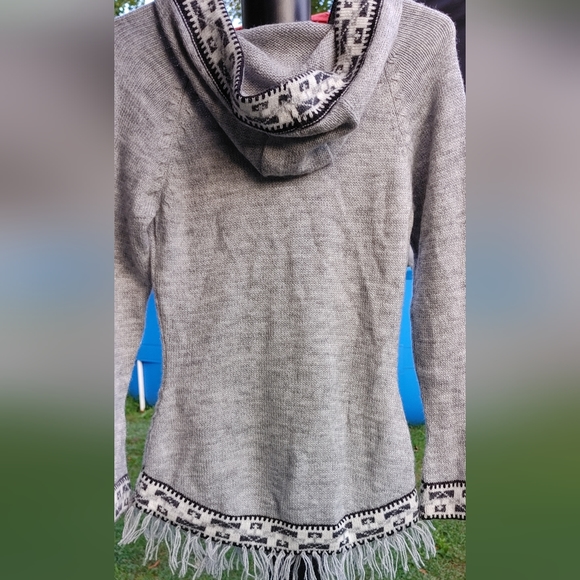 Alpaca. Gray Hoodie Sweater SZ.Med - Picture 2 of 6